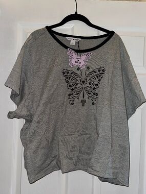 NWT Old Navy x Anna Sui Butterfly Graphic Tee Gray 4X Plus Size
